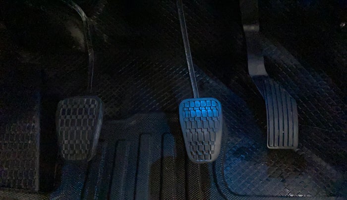 2020 Tata ALTROZ XZ PETROL, Petrol, Manual, 28,506 km, Pedals