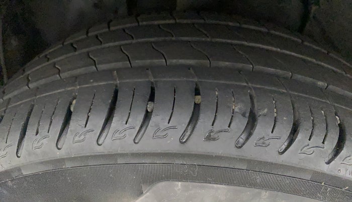 2020 Tata ALTROZ XZ PETROL, Petrol, Manual, 28,506 km, Right Rear Tyre Tread