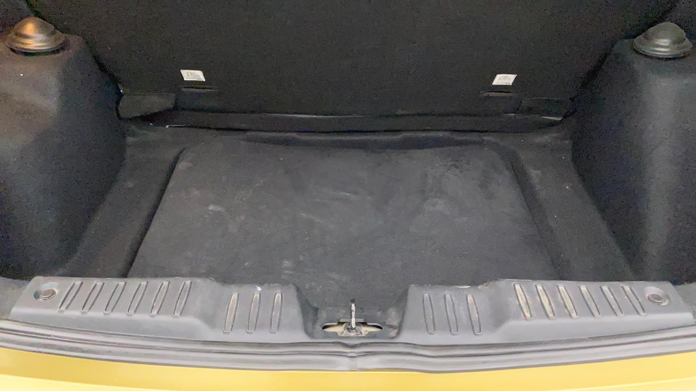 2020 Tata ALTROZ XZ PETROL, Petrol, Manual, 28,506 km, Boot Inside