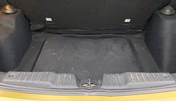 2020 Tata ALTROZ XZ PETROL, Petrol, Manual, 28,506 km, Boot Inside