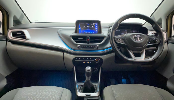 2020 Tata ALTROZ XZ PETROL, Petrol, Manual, 28,506 km, Dashboard