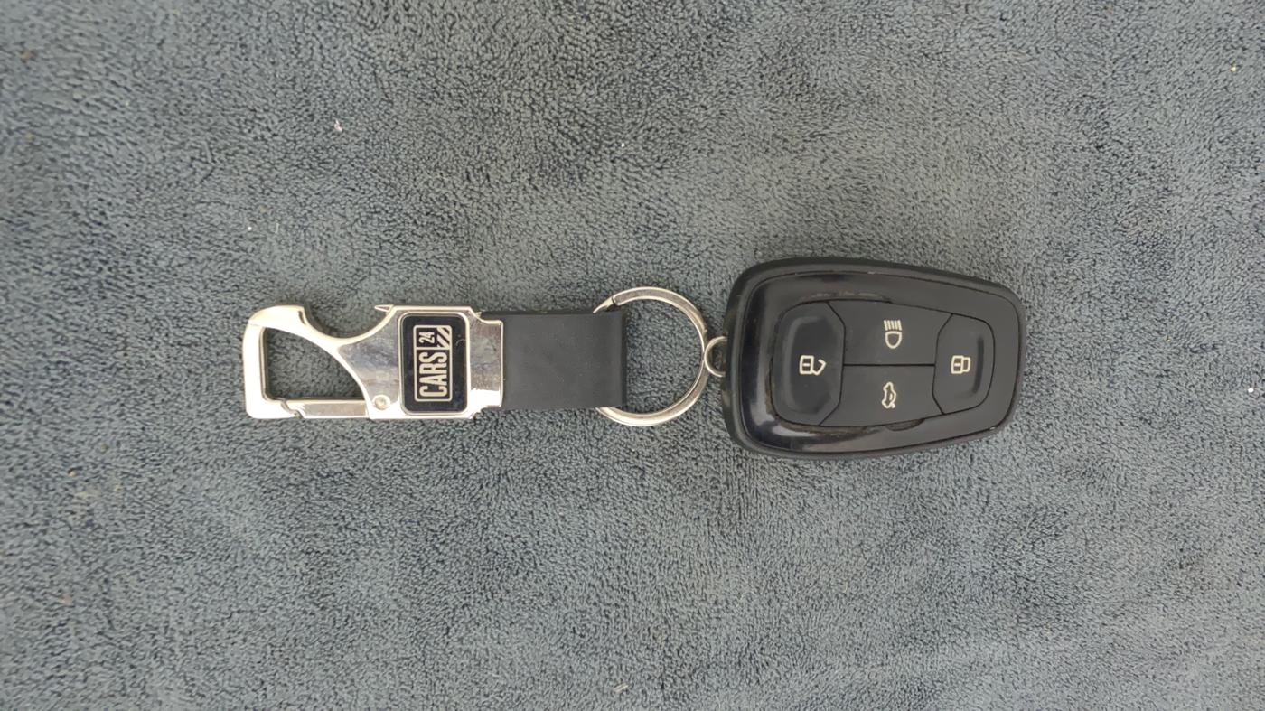 2020 Tata ALTROZ XZ PETROL, Petrol, Manual, 28,506 km, Key Close Up