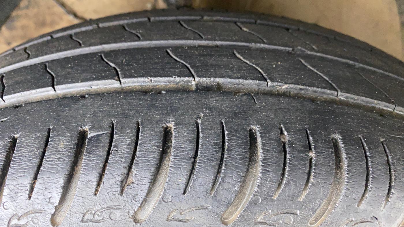 2019 Maruti Baleno SIGMA PETROL 1.2, Petrol, Manual, 57,194 km, Left Front Tyre Tread