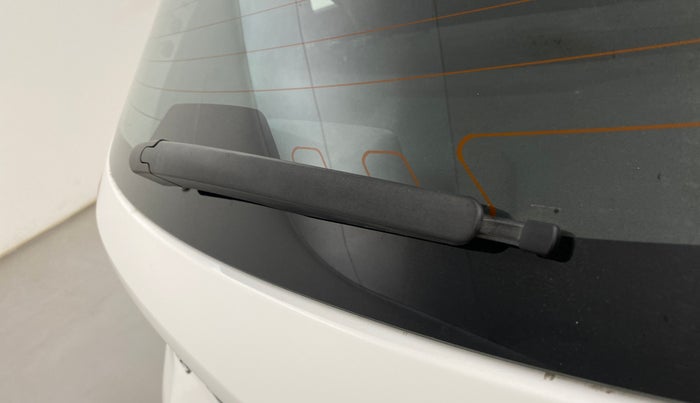 2018 Ford FREESTYLE TITANIUM 1.2 PETROL, Petrol, Manual, 1,00,443 km, Rear Wiper