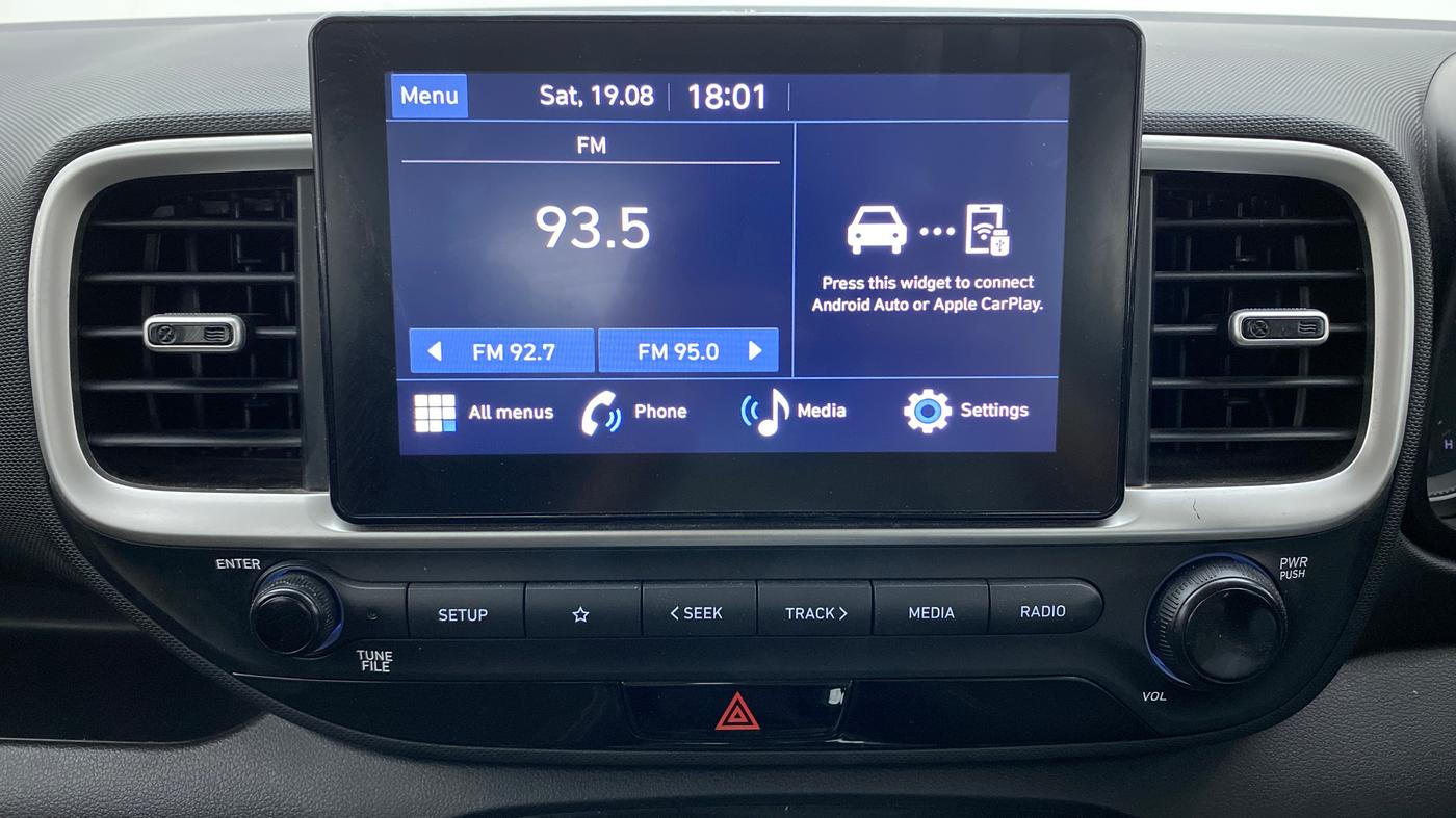 2022 Hyundai VENUE SX 1.0 TURBO IMT, Petrol, Manual, 15,893 km, Infotainment System