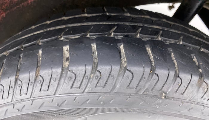 2016 Maruti Wagon R 1.0 VXI, Petrol, Manual, 17,516 km, Left Rear Tyre Tread