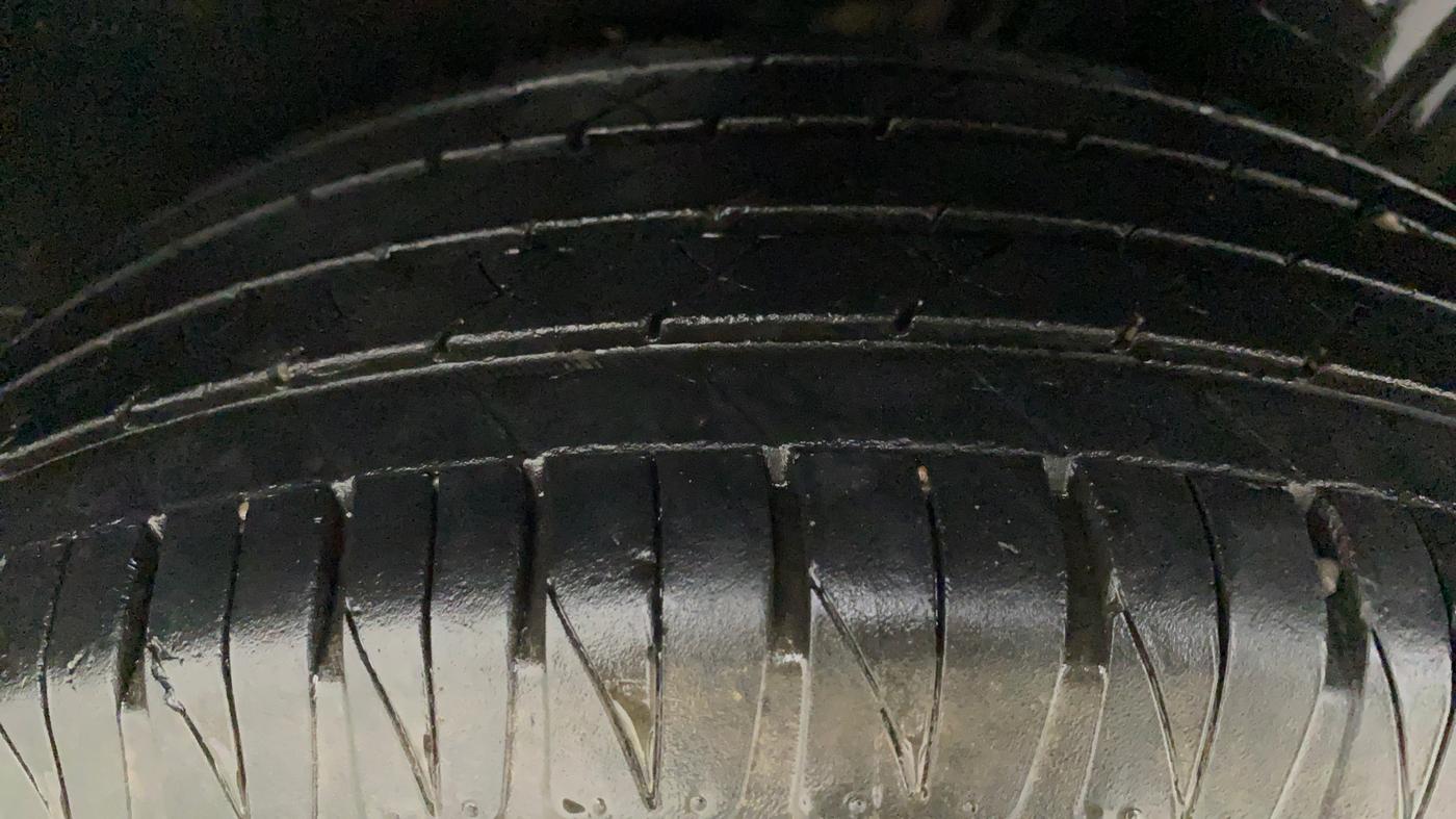 2020 Toyota URBAN CRUISER PREMIUM GRADE AT, Petrol, Automatic, 19,499 km, Left Rear Tyre Tread