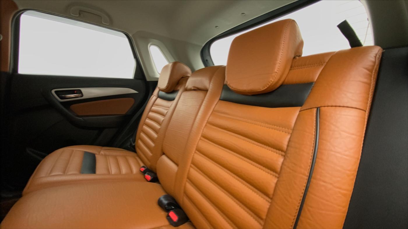 2020 Toyota URBAN CRUISER PREMIUM GRADE AT, Petrol, Automatic, 19,499 km, Right Side Rear Door Cabin