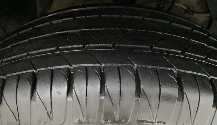 2020 Toyota URBAN CRUISER PREMIUM GRADE AT, Petrol, Automatic, 19,499 km, Right Front Tyre Tread