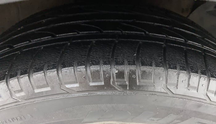 2016 Hyundai Creta 1.6 SX PLUS AUTO PETROL, Petrol, Automatic, 52,199 km, Right Front Tyre Tread