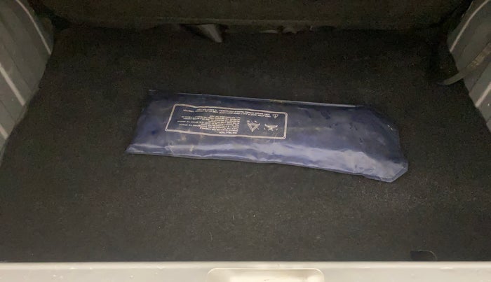 2021 Renault Kwid RXT 1.0 AMT (O), Petrol, Automatic, 59,500 km, Boot Inside