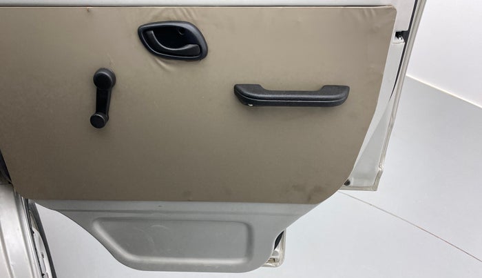 2018 Maruti Eeco 5 STR WITH AC PLUSHTR, Petrol, Manual, 26,314 km, Driver Side Door Panels Control