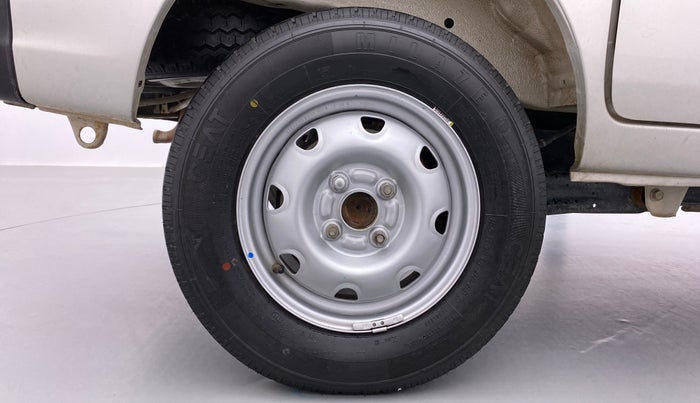 2018 Maruti Eeco 5 STR WITH AC PLUSHTR, Petrol, Manual, 26,314 km, Right Rear Wheel