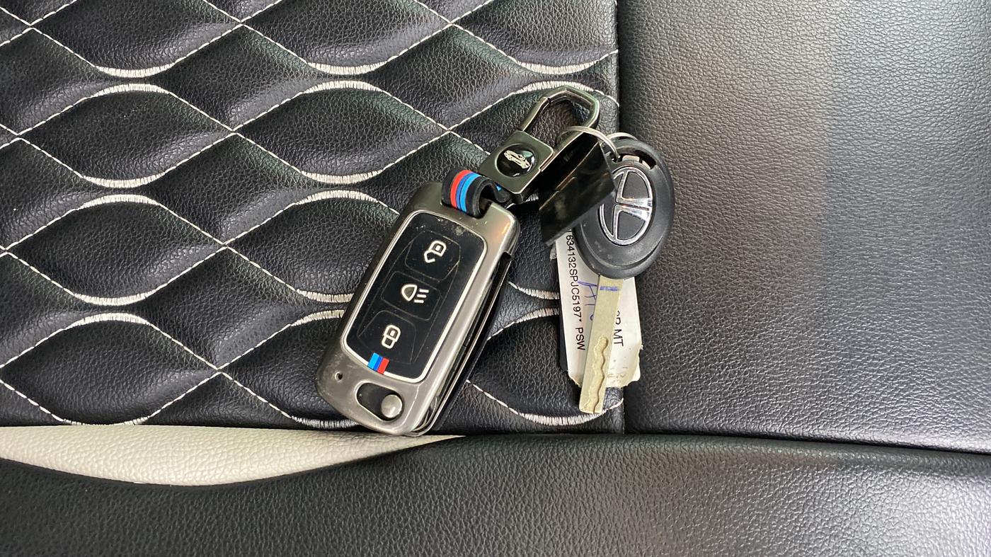 2025 Tata PUNCH Adventure Plus, Petrol, Manual, 6,276 km, Key Close Up
