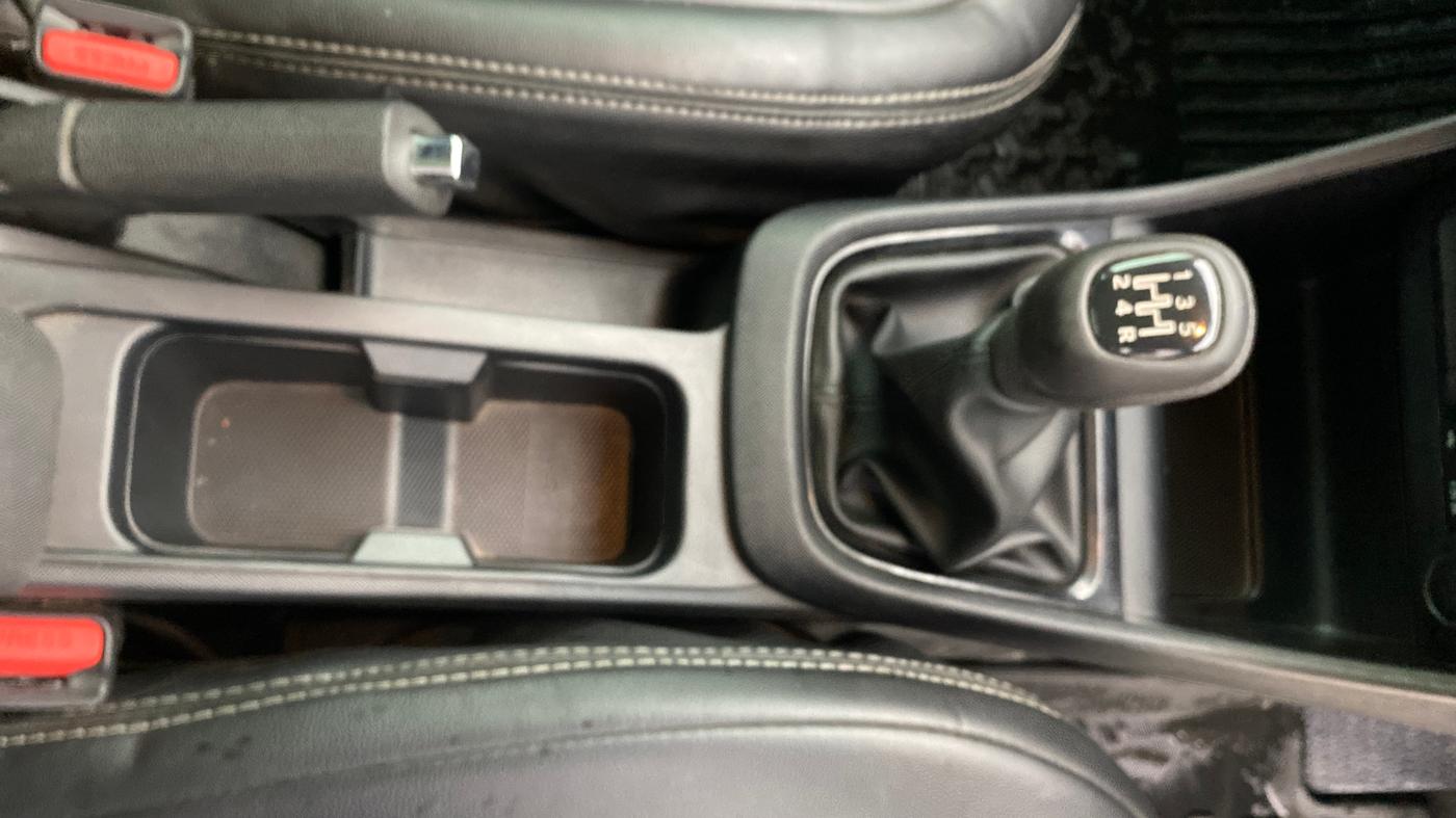 2025 Tata PUNCH Adventure Plus, Petrol, Manual, 6,276 km, Gear Lever