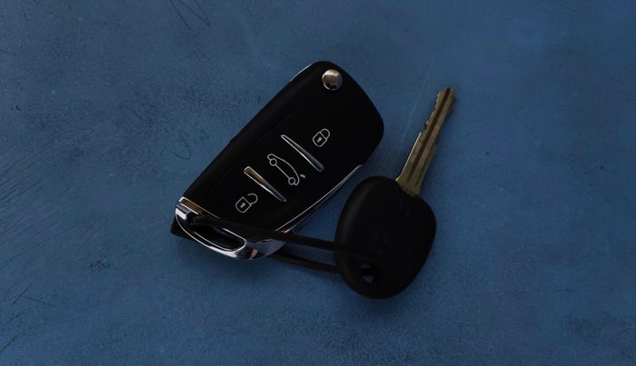 2013 Hyundai i20 MAGNA 1.2, Petrol, Manual, 37,038 km, Key Close Up