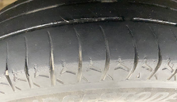 2018 Maruti Alto 800 LXI, Petrol, Manual, 72,662 km, Left Front Tyre Tread