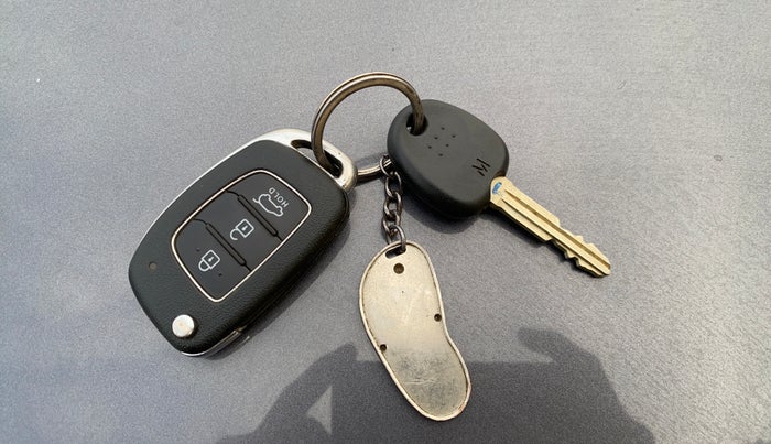 2015 Hyundai Elite i20 MAGNA 1.2, Petrol, Manual, 48,564 km, Key Close Up