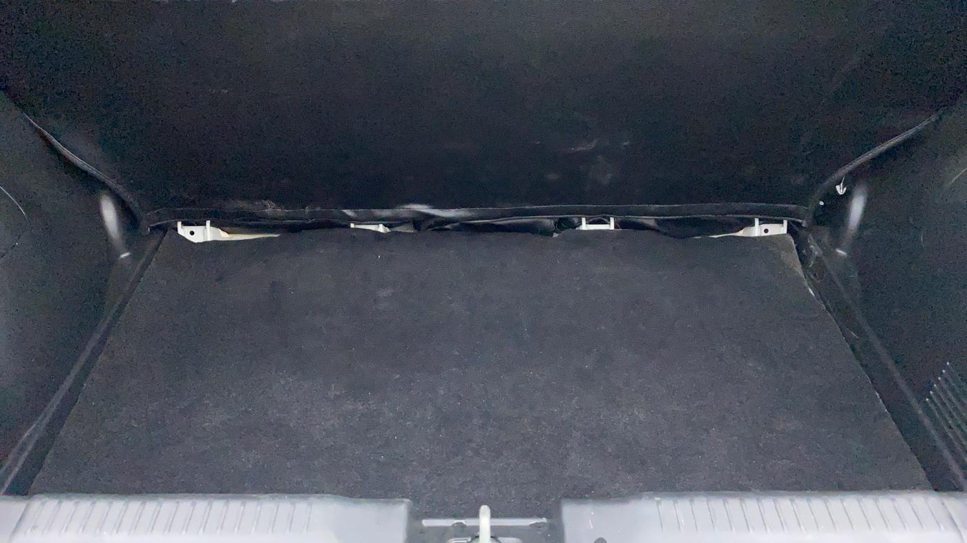 2018 Maruti Swift VXI AMT D, Petrol, Automatic, 18,771 km, Boot Inside