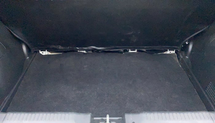 2018 Maruti Swift VXI AMT D, Petrol, Automatic, 18,771 km, Boot Inside