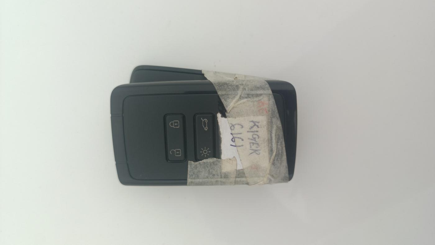 2022 Renault Kiger RXZ TURBO MT, Petrol, Manual, 13,504 km, Key Close Up