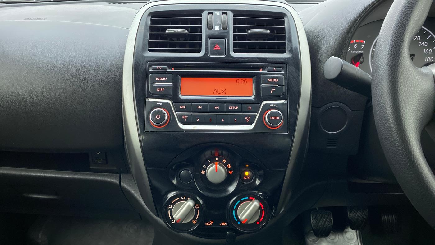 2017 Nissan Micra Active XV S, Petrol, Manual, 32,366 km, Air Conditioner