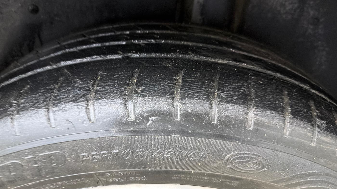 2021 MG HECTOR SHARP 1.5 PETROL CVT, Petrol, Automatic, 59,393 km, Left Rear Tyre Tread
