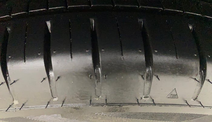 2021 Hyundai NEW I20 SPORTZ 1.0T GDI IMT, Petrol, Manual, 84,622 km, Left Rear Tyre Tread