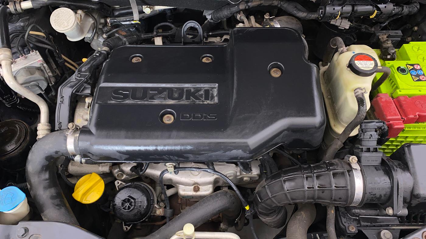 2017 Maruti Swift VDI, Diesel, Manual, 63,742 km, Engine View