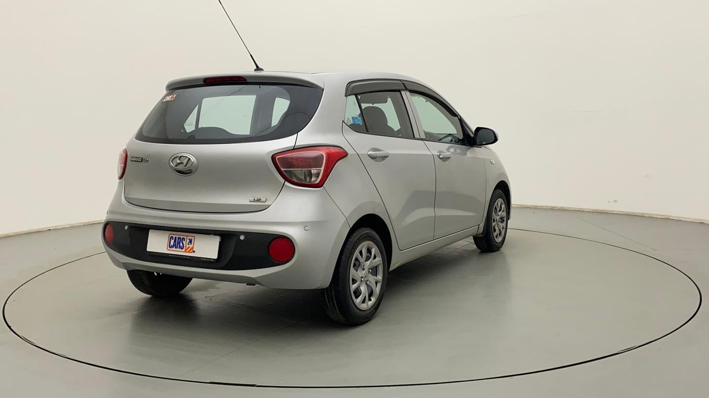 2017 Hyundai Grand i10 MAGNA 1.2 KAPPA VTVT, Petrol, Manual, 24,376 km, Right Back Diagonal