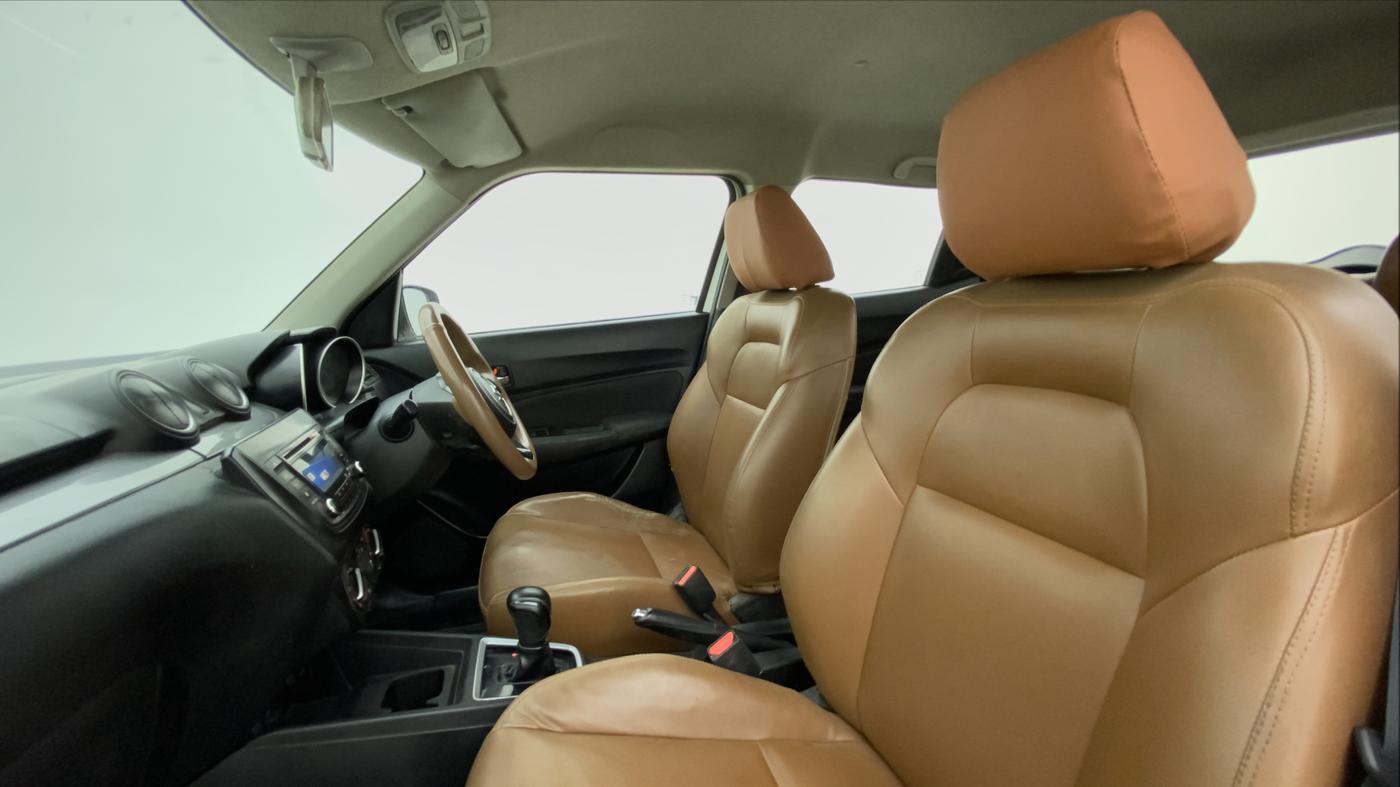 2018 Maruti Swift VDI AMT, Diesel, Automatic, 42,014 km, Right Side Front Door Cabin