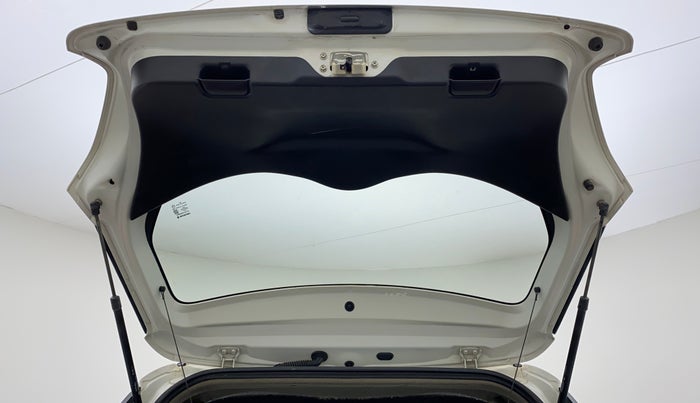 2018 Maruti Swift VDI AMT, Diesel, Automatic, 42,014 km, Boot Door Open