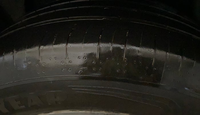 2023 Tata Harrier XZA PLUS RED DARK EDITION , Diesel, Automatic, 73,208 km, Left Rear Tyre Tread