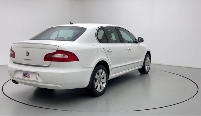 2010 Skoda Superb ELEGANCE 1.8 TSI AT, Petrol, Automatic, 65,078 km, Right Back Diagonal