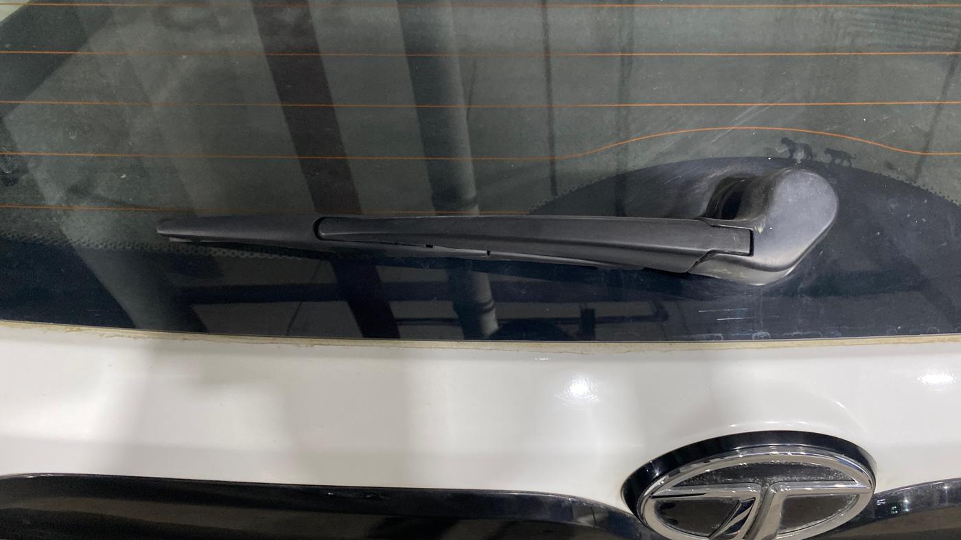 2023 Tata NEXON XZA PLUS SUNROOF PETROL, Petrol, Automatic, 13,380 km, Rear Wiper