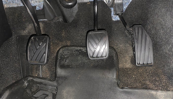 2022 Maruti Baleno ZETA PETROL 1.2, Petrol, Manual, 78,251 km, Pedals