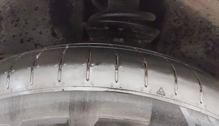 2022 Tata Safari XZ PLUS, Diesel, Manual, 1,16,290 km, Left Front Tyre Tread