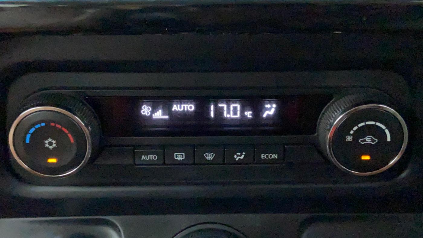 2019 Tata Hexa XM+, Diesel, Manual, 56,556 km, Automatic Climate Control