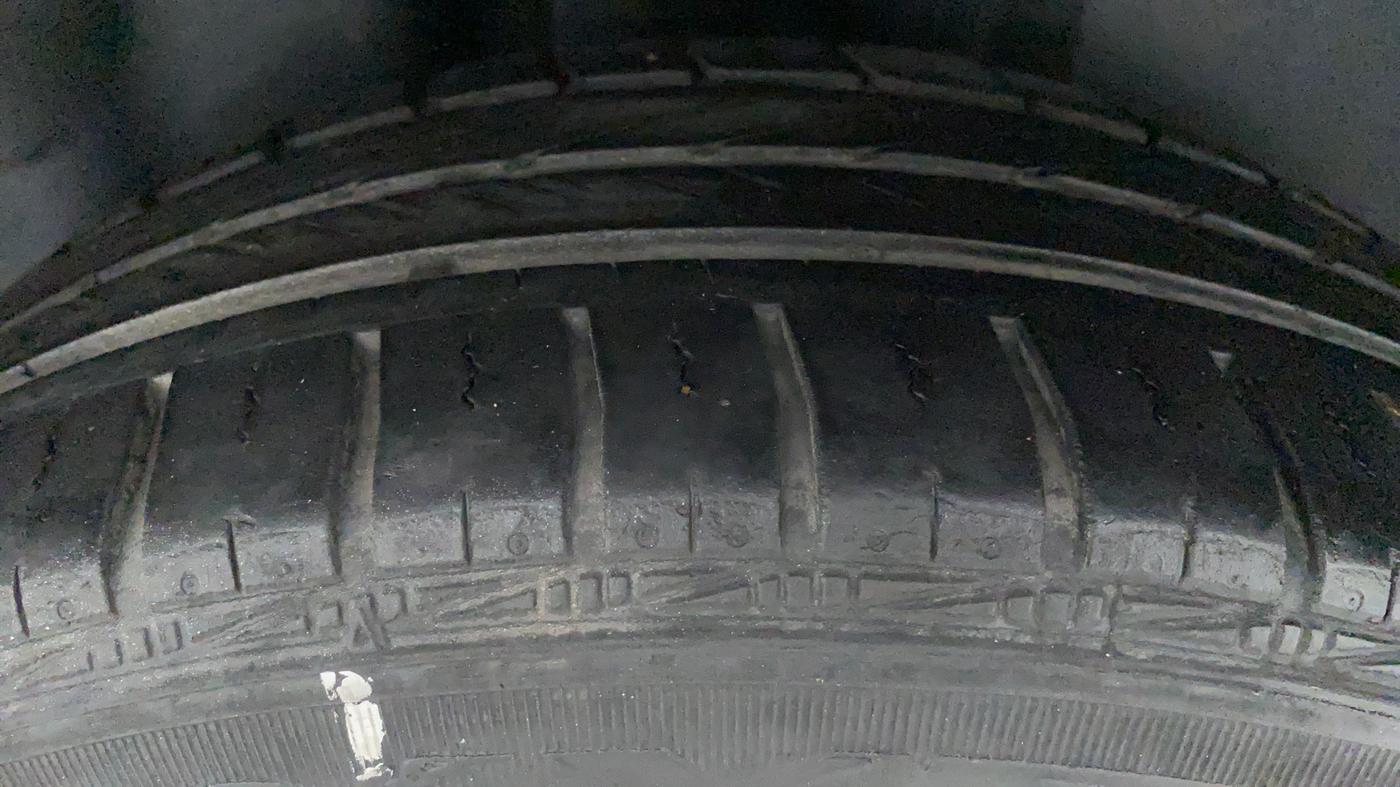 2019 Volkswagen Polo COMFORTLINE 1.0 PETROL, Petrol, Manual, 33,474 km, Right Rear Tyre Tread