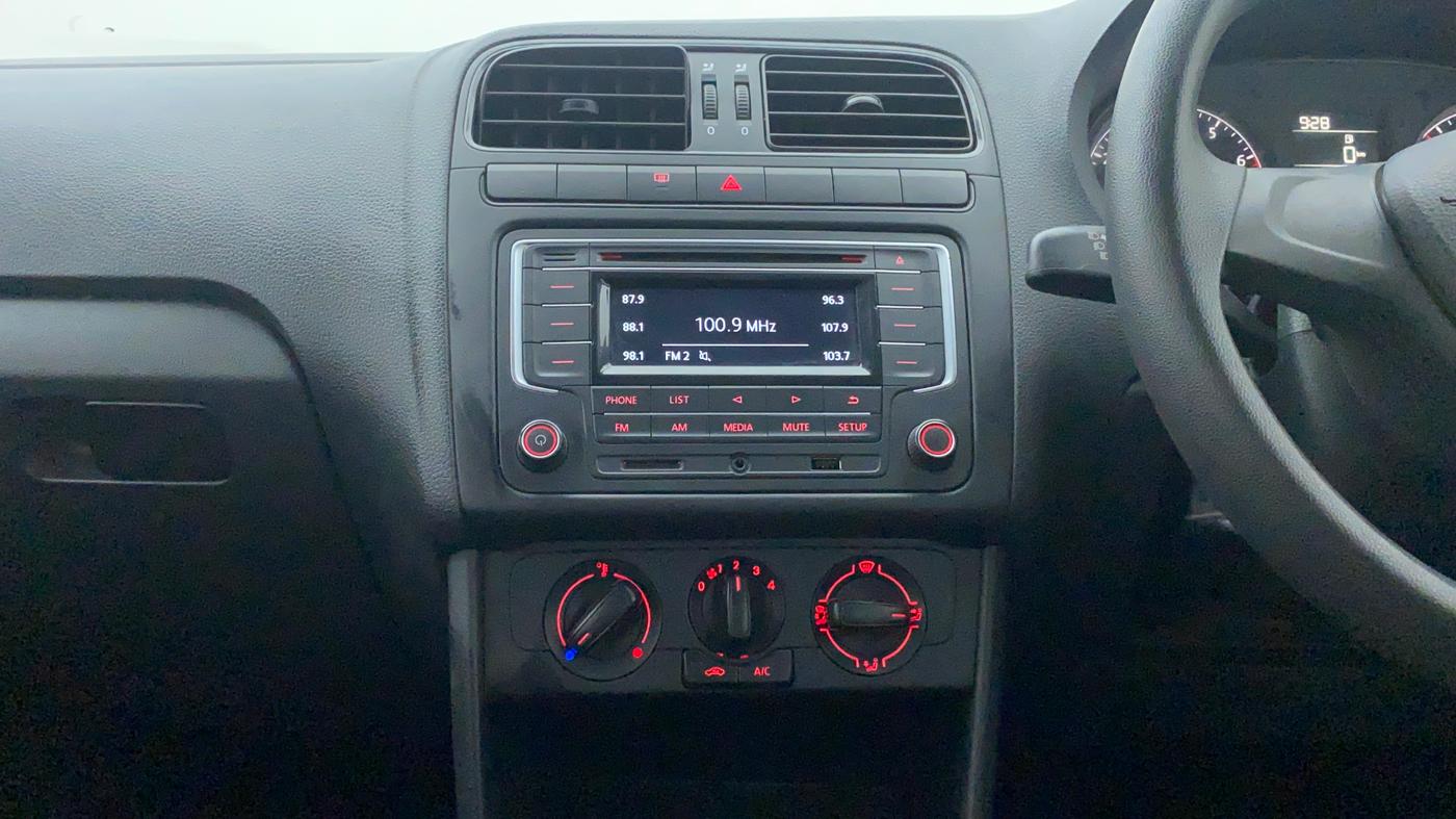2019 Volkswagen Polo COMFORTLINE 1.0 PETROL, Petrol, Manual, 33,474 km, Air Conditioner