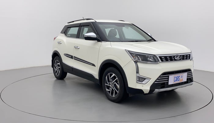 2022 Mahindra XUV300 W8 (O) 1.2 PETROL, Petrol, Manual, 19,363 km, Right Front Diagonal
