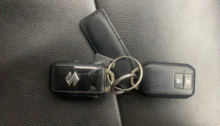 2020 Maruti XL6 ALPHA AT, Petrol, Automatic, 74,374 km, Key Close Up