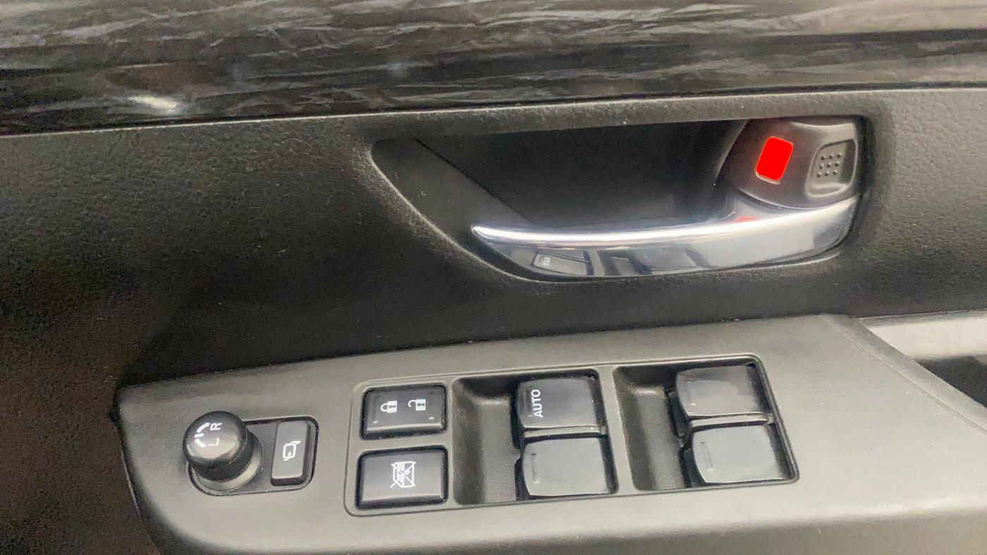 2020 Maruti XL6 ALPHA AT, Petrol, Automatic, 74,439 km, Driver Side Door Panels Control