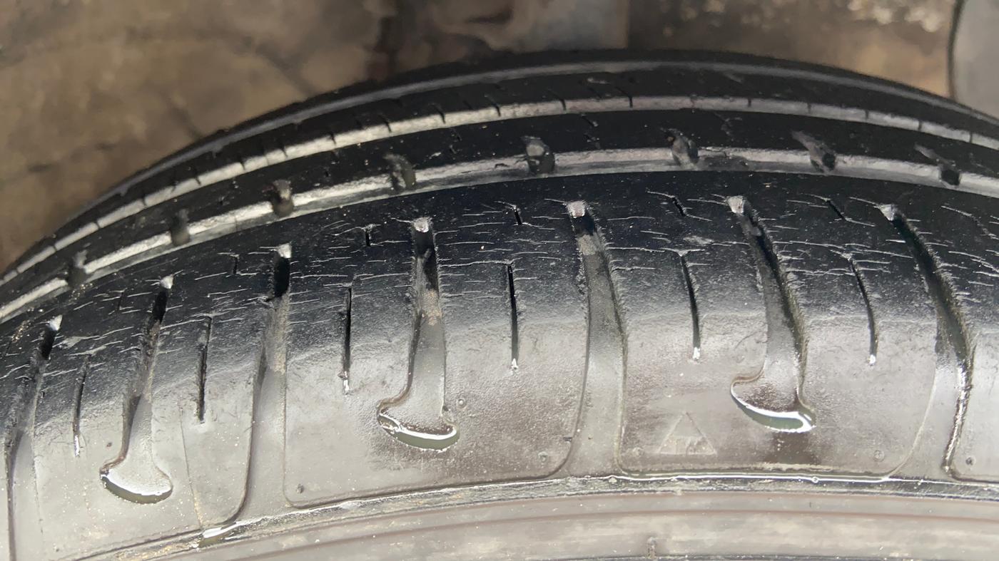 2015 Hyundai Xcent S 1.2, Petrol, Manual, 36,953 km, Right Front Tyre Tread