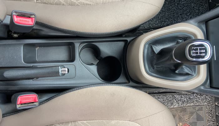 2015 Hyundai Xcent S 1.2, Petrol, Manual, 36,953 km, Gear Lever