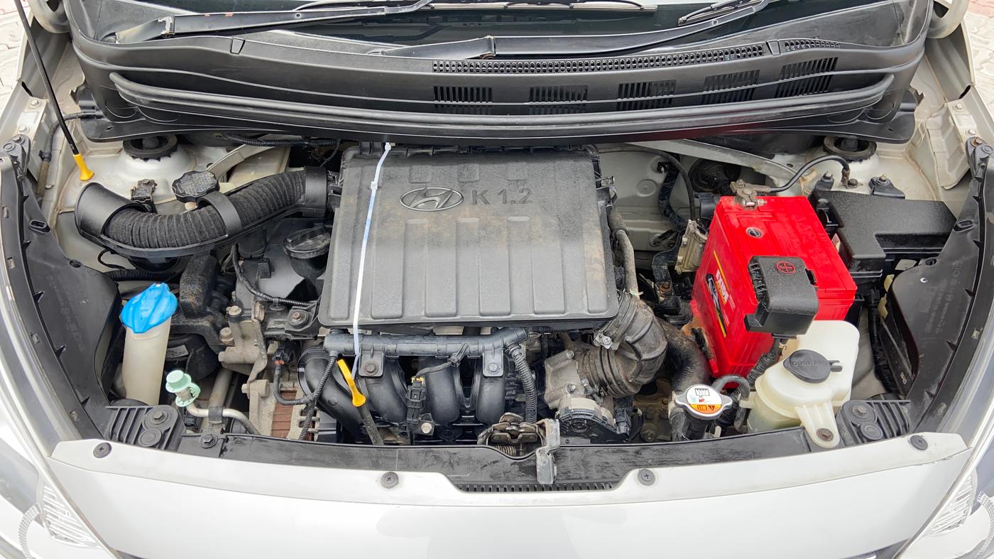 2015 Hyundai Xcent S 1.2, Petrol, Manual, 36,953 km, Engine View