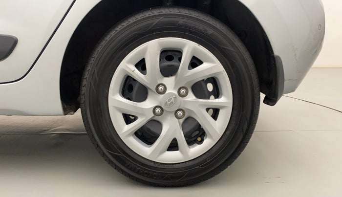 2018 Hyundai Grand i10 SPORTZ 1.2 KAPPA VTVT, Petrol, Manual, 48,907 km, Left Rear Wheel