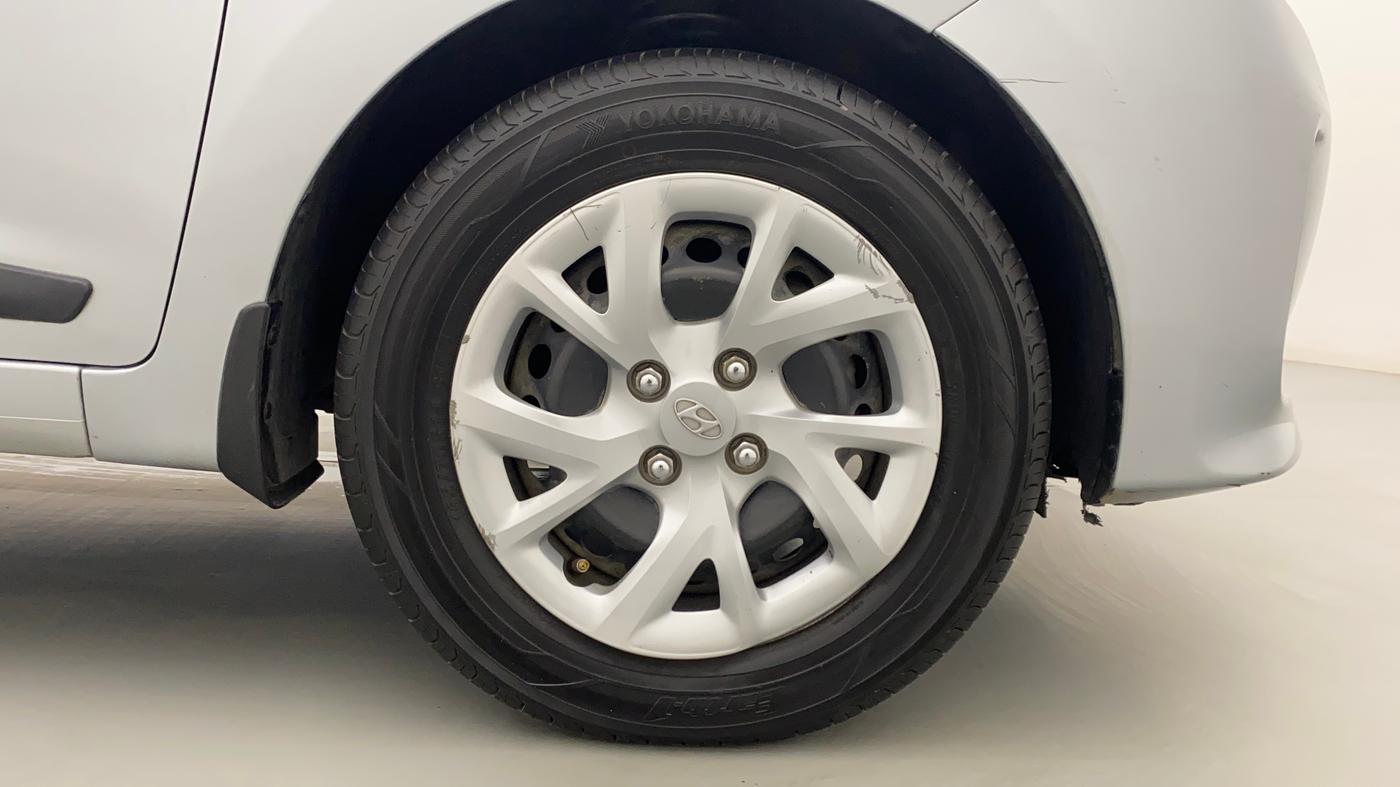 2018 Hyundai Grand i10 SPORTZ 1.2 KAPPA VTVT, Petrol, Manual, 48,907 km, Right Front Wheel