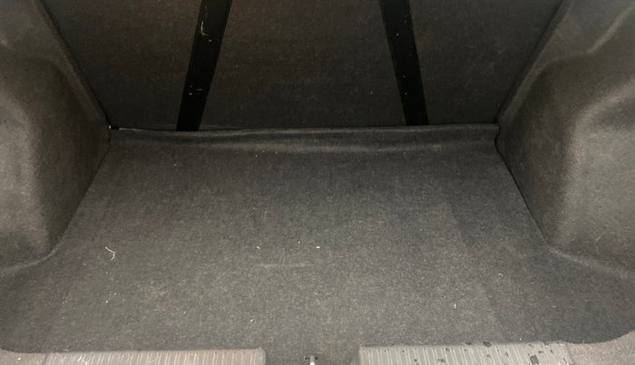 2020 Maruti Dzire ZXI, Petrol, Manual, 66,798 km, Boot Inside