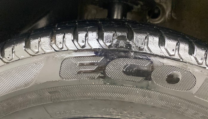 2020 Maruti Dzire ZXI, Petrol, Manual, 66,798 km, Left Front Tyre Tread